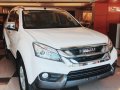 Almost brand new Isuzu Mu-X Diesel for sale -3