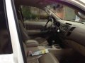 Toyota Fortuner G 2006 AT White For Sale-4