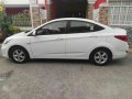 Hyundai accent cvvt gas automatic top of the line 2011-4