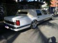 Rush Sale!!! Ford Lincoln Town Car Stretched Limousine-3