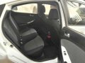 Hyundai accent cvvt gas automatic top of the line 2011-7