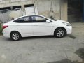 Hyundai accent cvvt gas automatic top of the line 2011-8