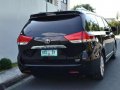 2011 Toyota Sienna Full Options AT (Price Down)-1