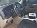 Ford Escape 2011 AT White SUV For Sale -2