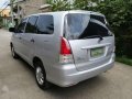 Toyota Innova 2011 E AT Silver For Sale -6