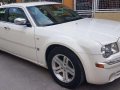 Chrysler 300c Matic White Sedan For Sale-1