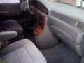 RUSH RUSH!! Kia carnival 2001-2