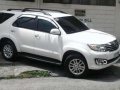 2012 Toyota Fortuner G Dsl AT White For Sale -11