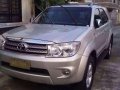 2011 toyota fortuner G diesel manual-0