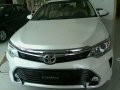 Toyota Camry 2017 White for sale-1