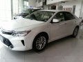 Toyota Camry 2017 White for sale-2