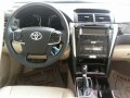Toyota Camry 2017 White for sale-11