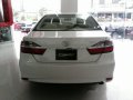 Toyota Camry 2017 White for sale-4