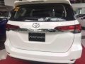 Toyota Fortuner 4x2 G Dsl AT White For Sale-2