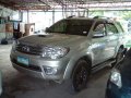 For sale Toyota Fortuner 2011-3