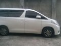 Toyota Alphard 2013 White for sale -1