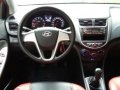 Hyundai Accent-4