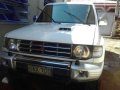 Mitsubishi Pajero Local 2000 AT White For Sale-0