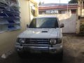 Mitsubishi Pajero Local 2000 AT White For Sale-7