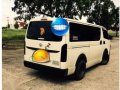 2013 Hiace Commuter-3
