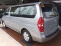 Hyundai Grand Starex-1