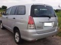 Toyota Innova E 2012-1