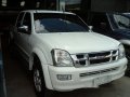 For sale white Isuzu D-Max 2004-0