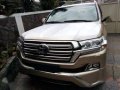 bnew all kind of landcruiser lc200 and lc70 dubai land cruiser-1
