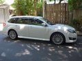 Subaru Legacy Wagon 2011 White For Sale -5