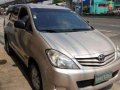 Toyota Innova E AT 2011 Beige For Sale -6