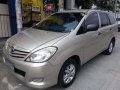 Toyota Innova E AT 2011 Beige For Sale -0