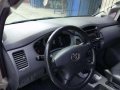 Toyota Innova E AT 2011 Beige For Sale -3