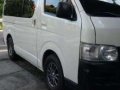 Hiace commuter 2010-1