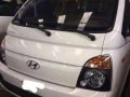 2016 H100 Hyundai like new for sale -0