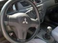 Mitsubishi Lancer 1.6 GLX 2011-3