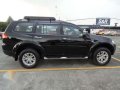 Mitsubishi Montero GLS V AT 2F4U Fortuner for sale-4
