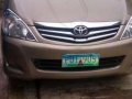 2010 Toyota Innova V-0