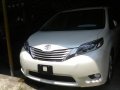 Toyota Sienna 2017 WHITE FOR SALE-3