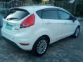2011 Ford Fiesta hatchback-4