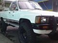 1985 Toyota Hilux 22R MT White For Sale -3