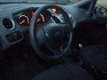 2011 Ford Fiesta hatchback-9