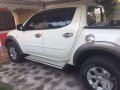 Mitsubishi Strada 4X4 4WD MT White For Sale -0