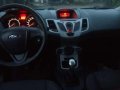 2011 Ford Fiesta hatchback-10