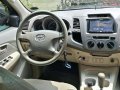 Toyota Hilux G Automatic Black For Sale -7