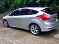 2015 Ford Focus 20 GDI automatic sunroof w park assist top of the line-2