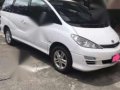 2004 Toyota Previa 2.4 Gas White For Sale -1