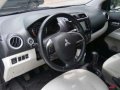 Mirage G4 GLS grab ready vios almera rio accent city apv ciaz mazda 2-4