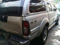 nissan frontier pickup-1