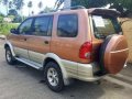 Isuzu Crosswind XUV 05mdl 2.5turbo diesel-4