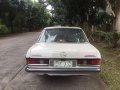 w123 Mercedes Benz 300 D-1